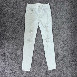 Women’s American Eagle White Skinny Jeans Size 4